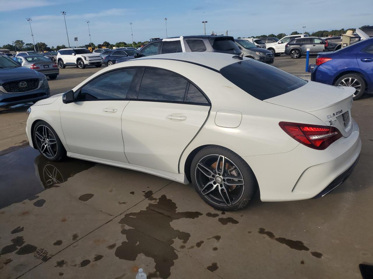 WDDSJ4EB9JN512955 2018 MERCEDES-BENZ CLA CLASS - Image 2