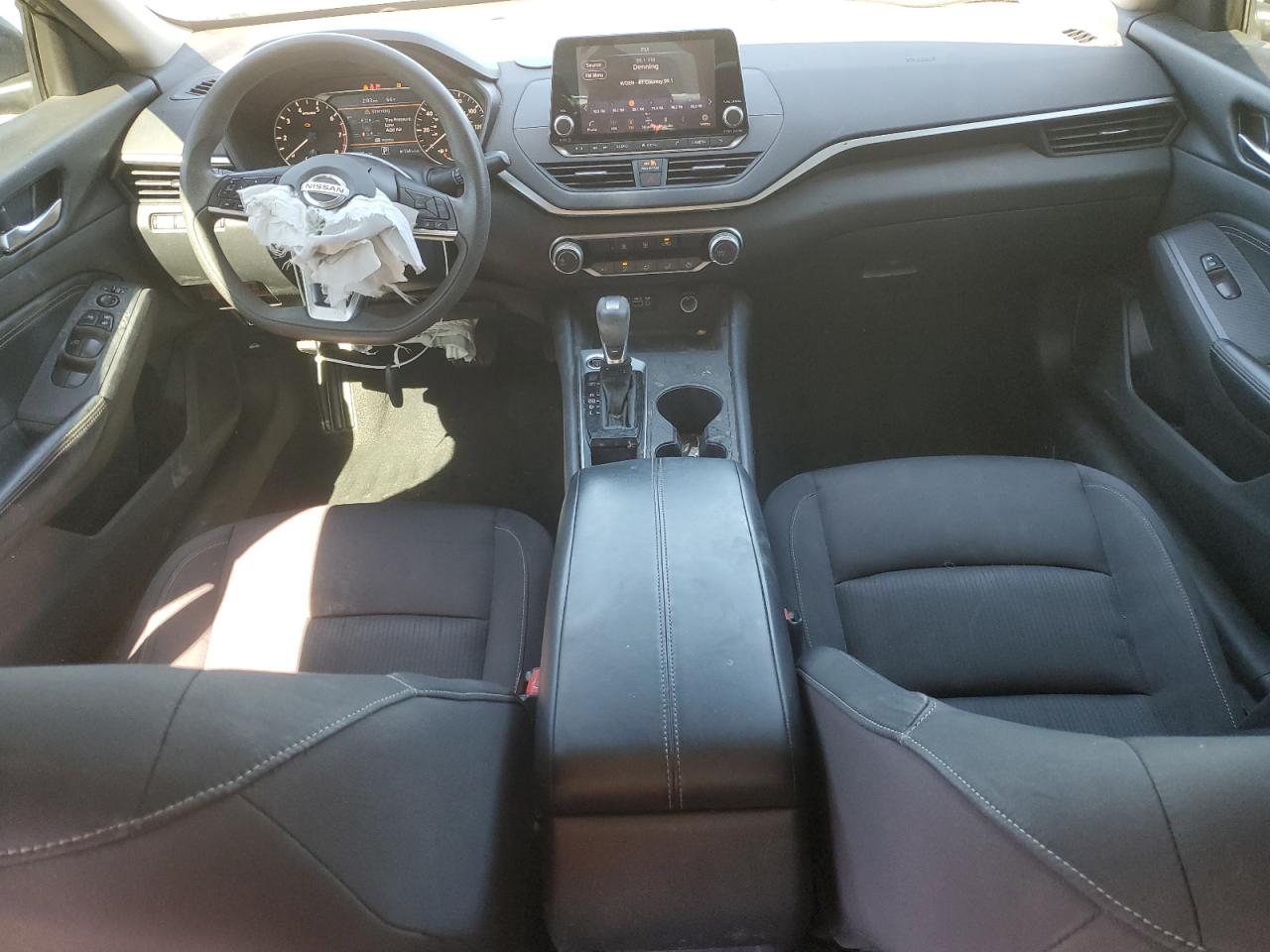2019 Nissan Altima - Image 8