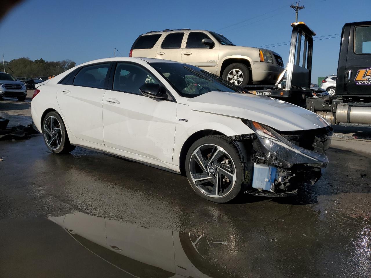 2023 Hyundai Elantra - Image 4