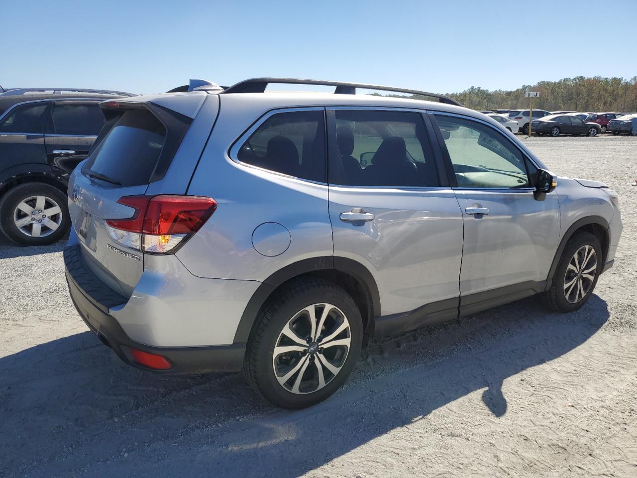 2019 Subaru Forester Limited VIN: JF2SKAUCXKH475366 Lot: 76080154