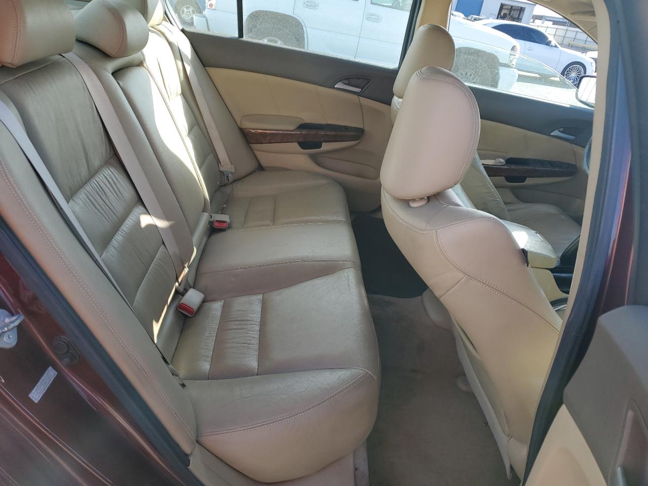 2010 Honda Accord - Image 10