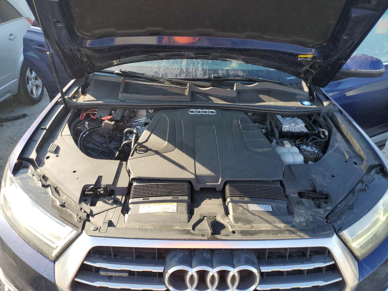 WA1LHAF70KD045963 2019 Audi Q7 Premium Plus