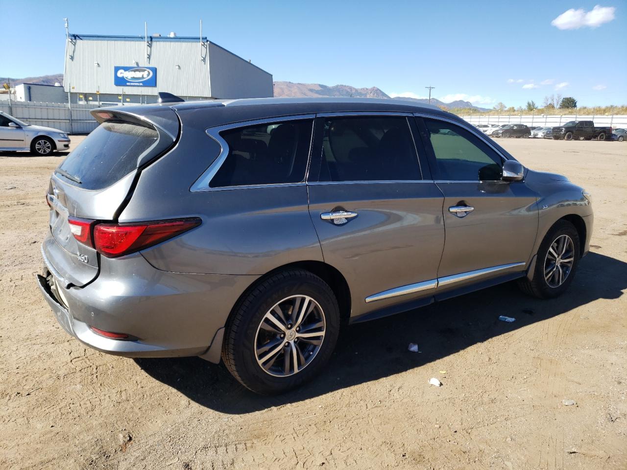 2016 Infiniti QX60 - Image 3