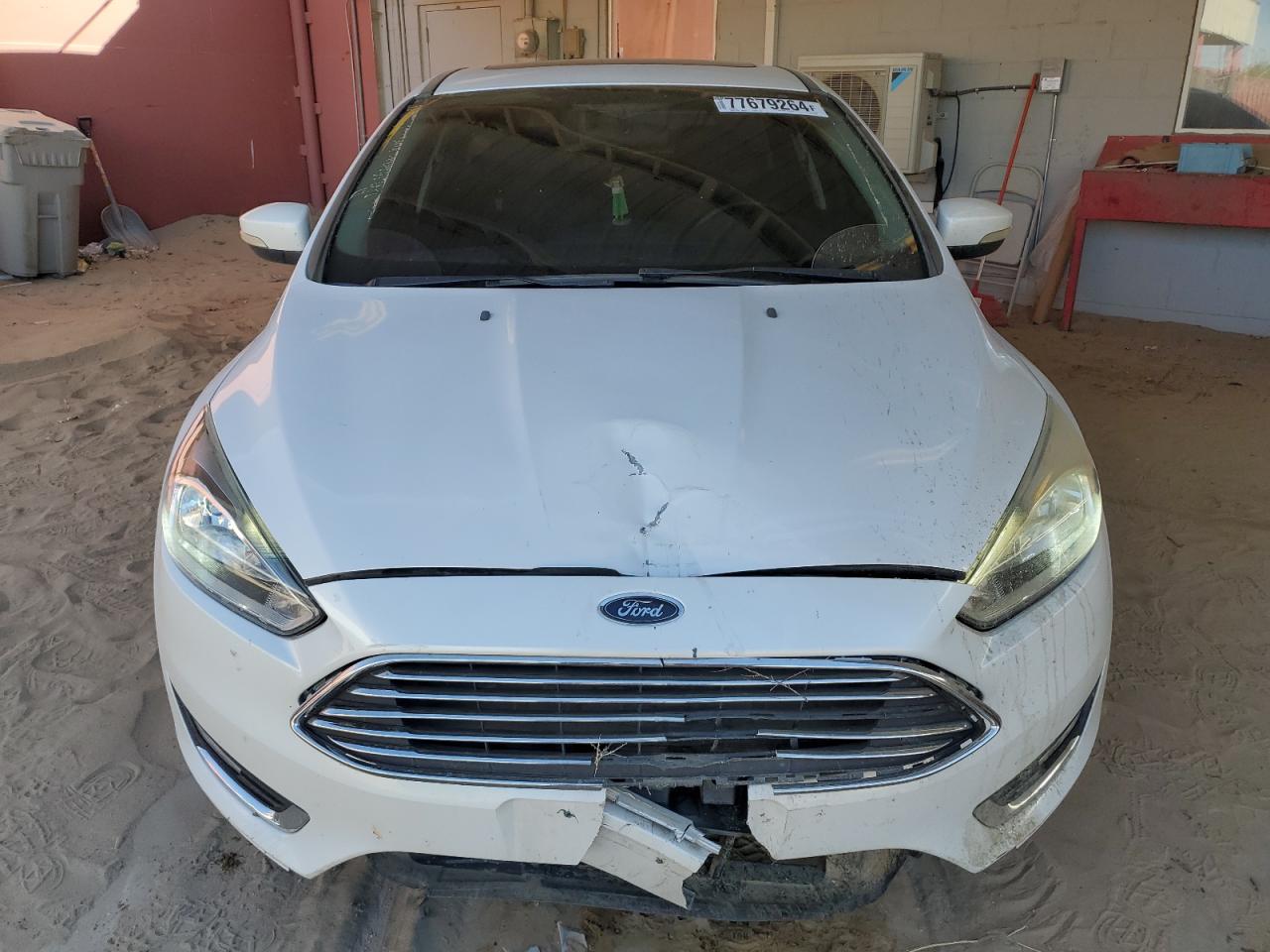 VIN 1FADP3N29JL287532 2018 FORD FOCUS no.5