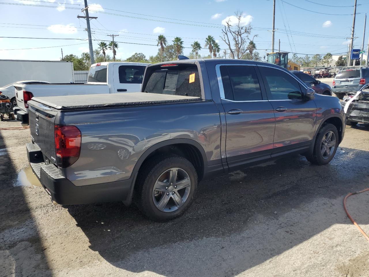 2022 Honda Ridgeline - Image 3