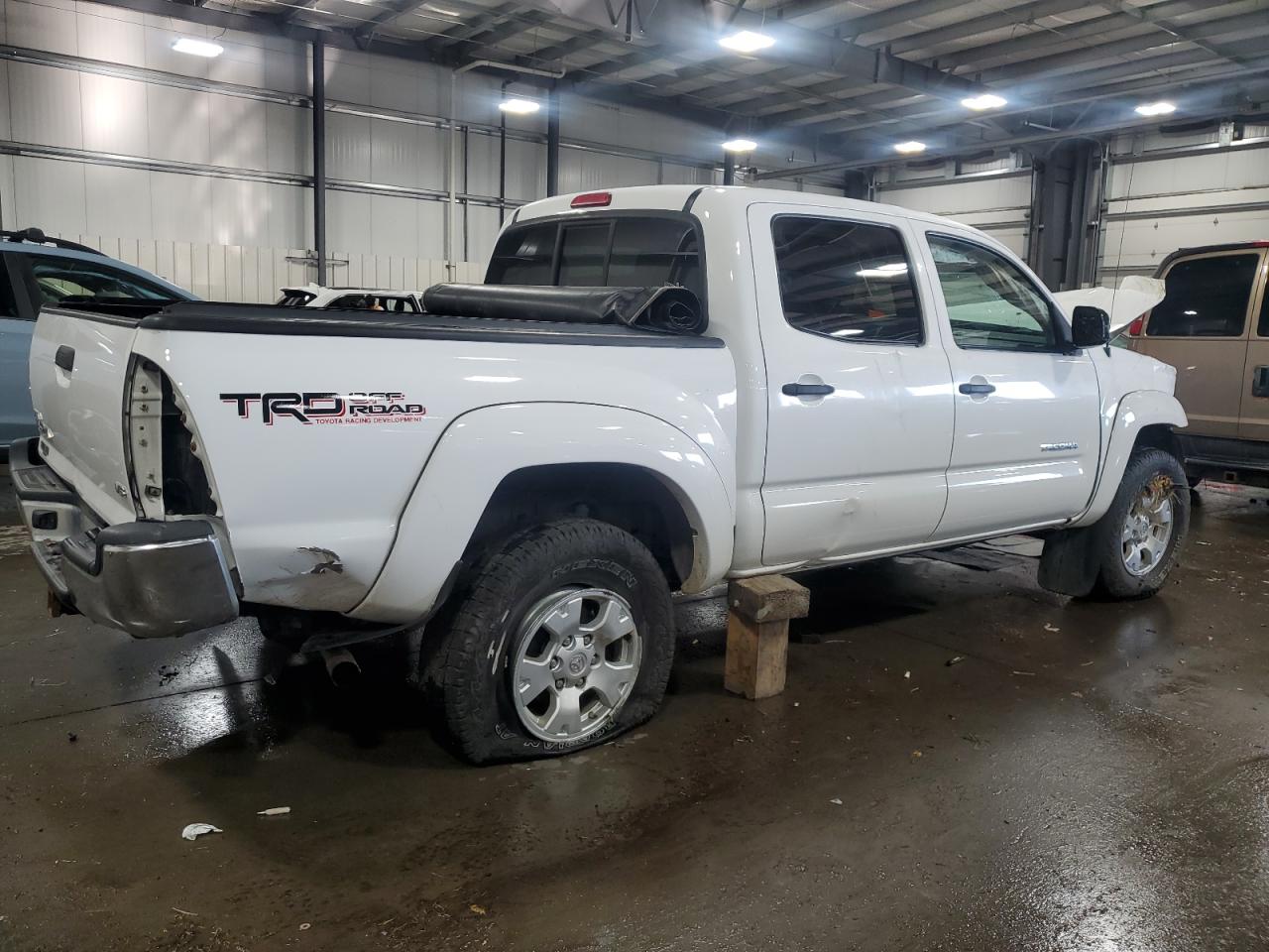 VIN 3TMLU4EN7DM119938 2013 TOYOTA TACOMA no.3