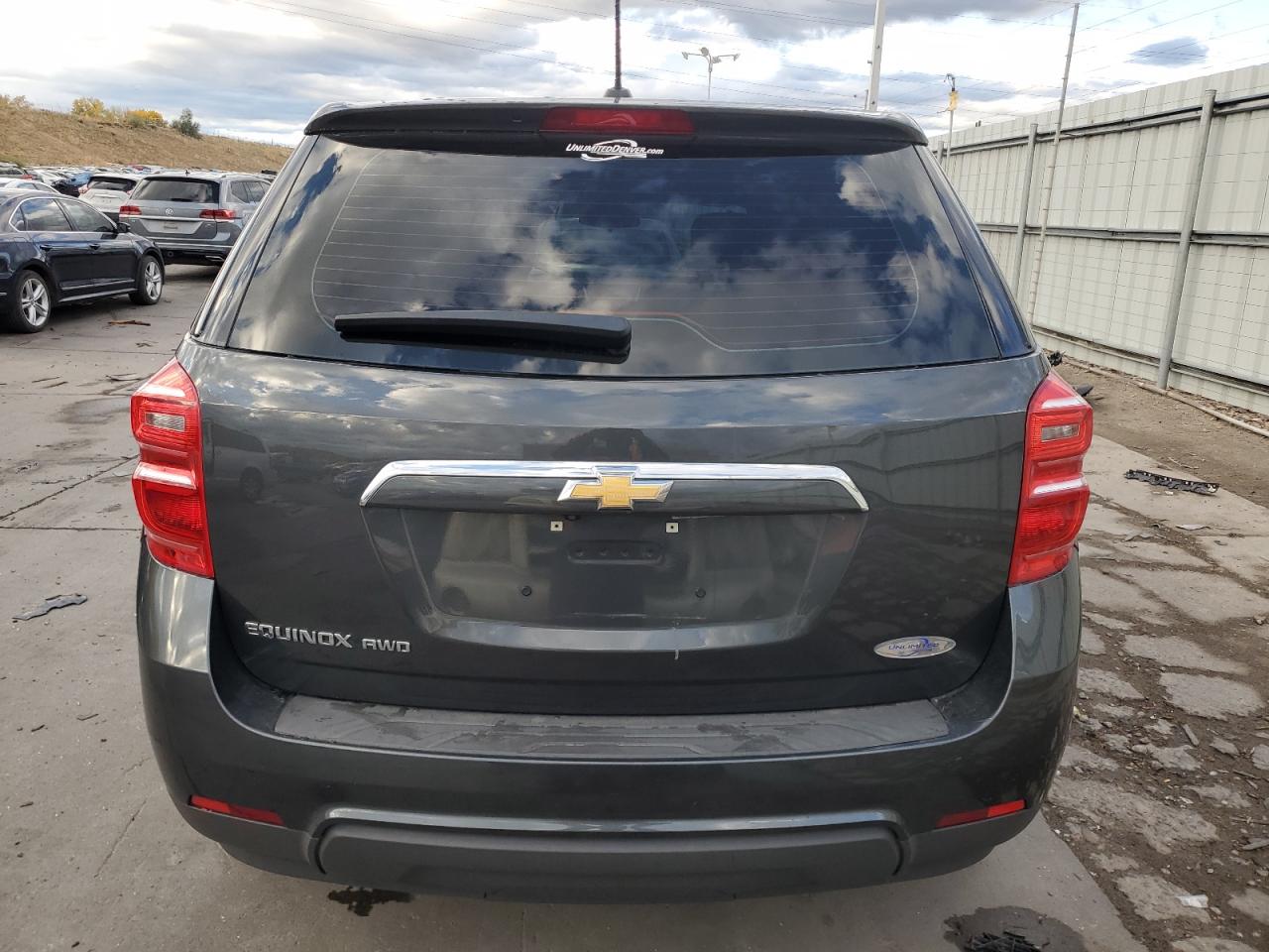 2017 Chevrolet Equinox - Image 6
