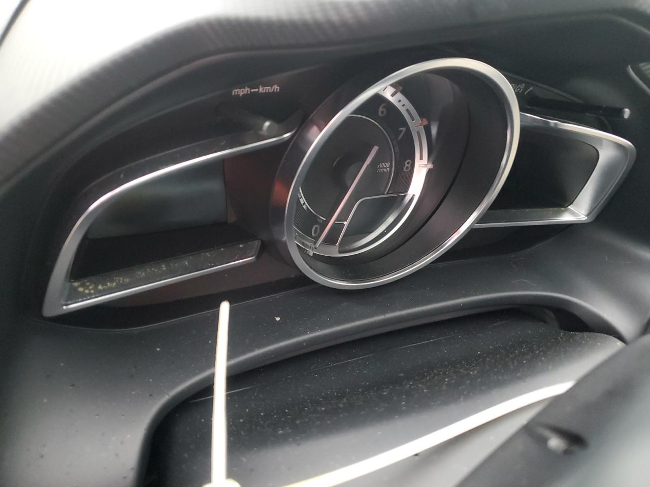 2016 Mazda 3 - Image 9