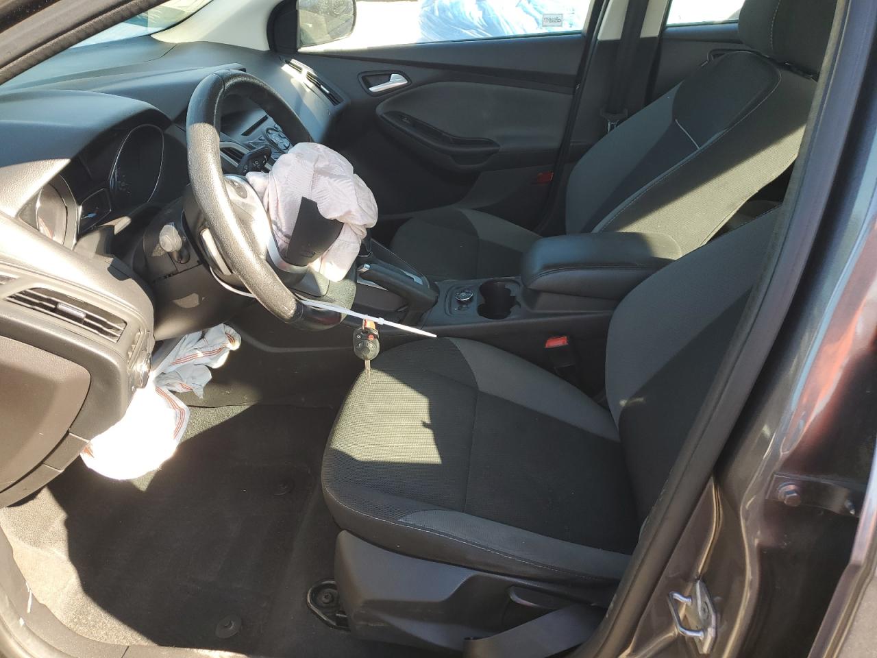 1FADP3F2XEL234889 2014 Ford Focus Se