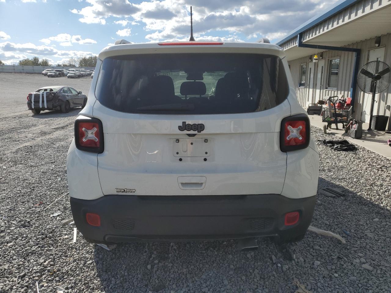 2021 Jeep Renegade - Image 6