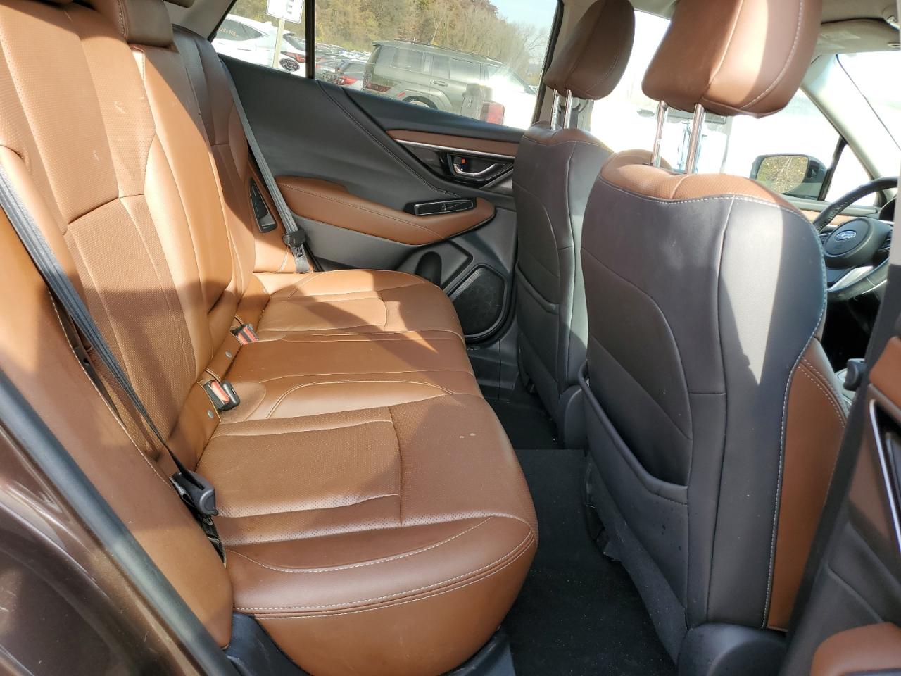 2020 Subaru Outback - Image 10
