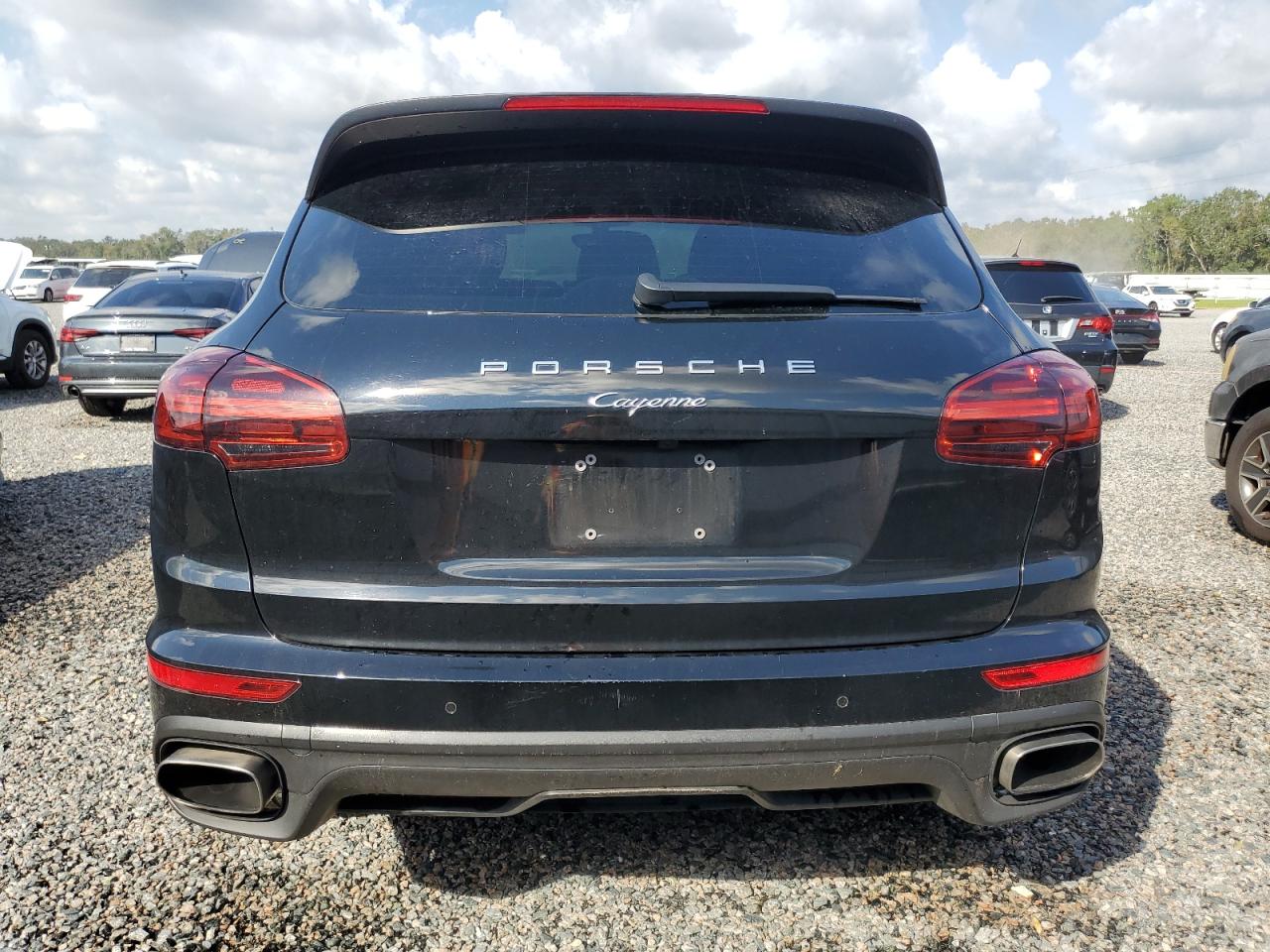 2017 Porsche Cayenne VIN: WP1AA2A27HKA85091 Lot: 76199074