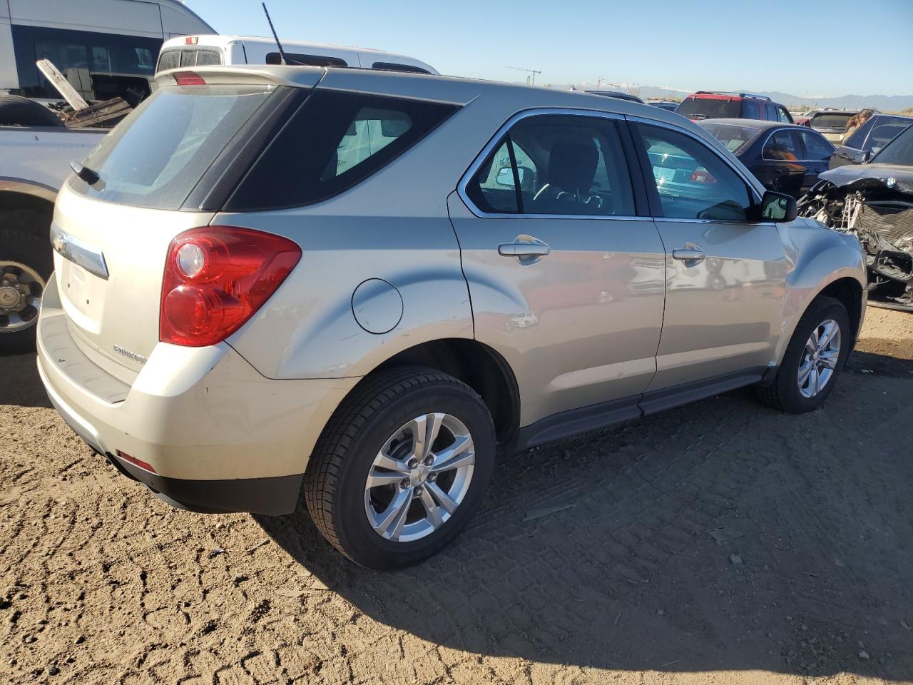 2013 Chevrolet Equinox - Image 3