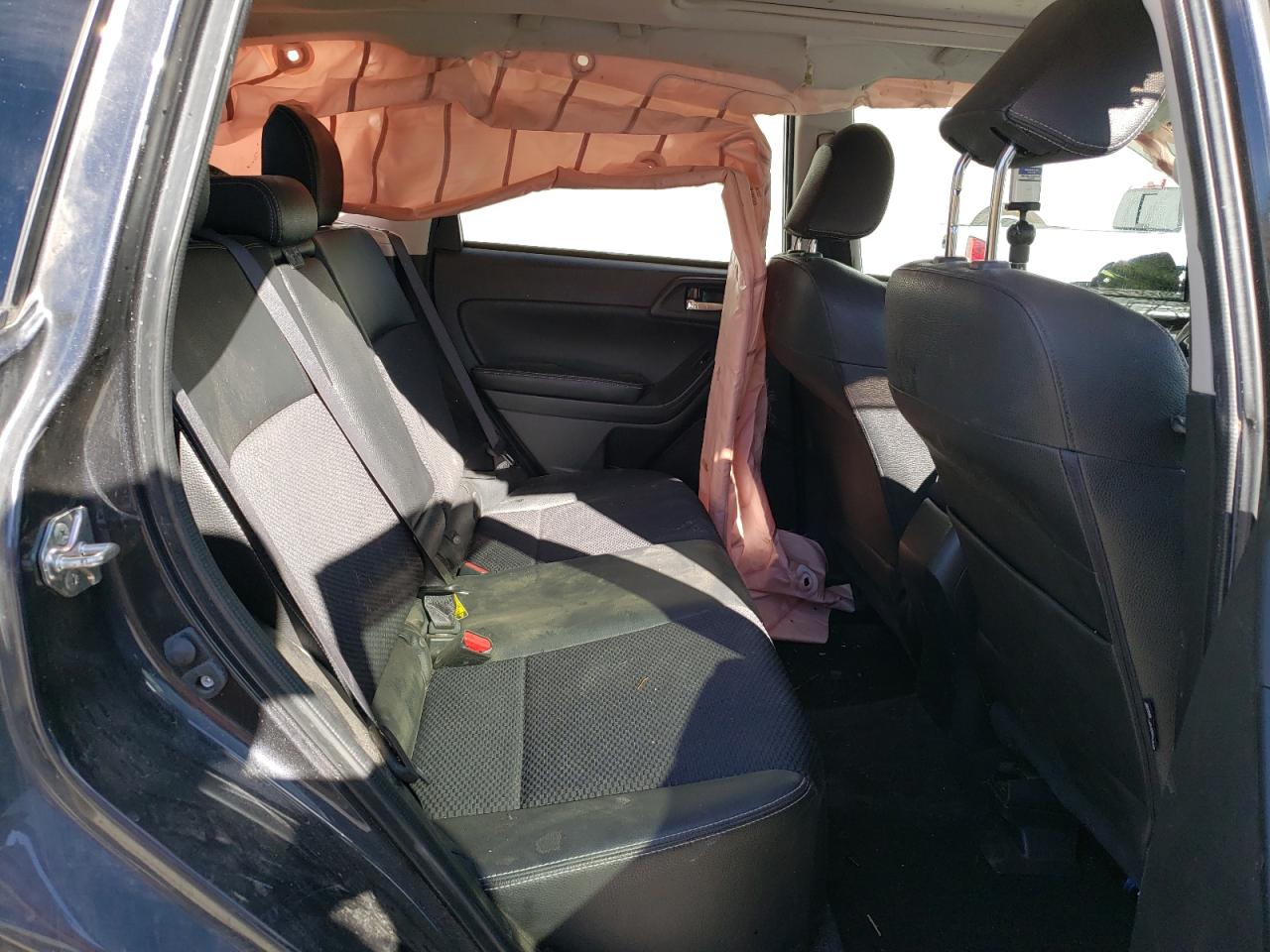 2016 Subaru Forester - Image 11
