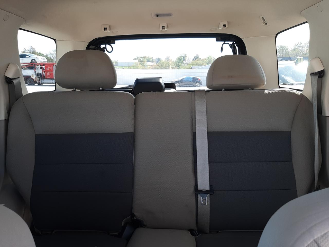 2008 Ford Escape - Image 10