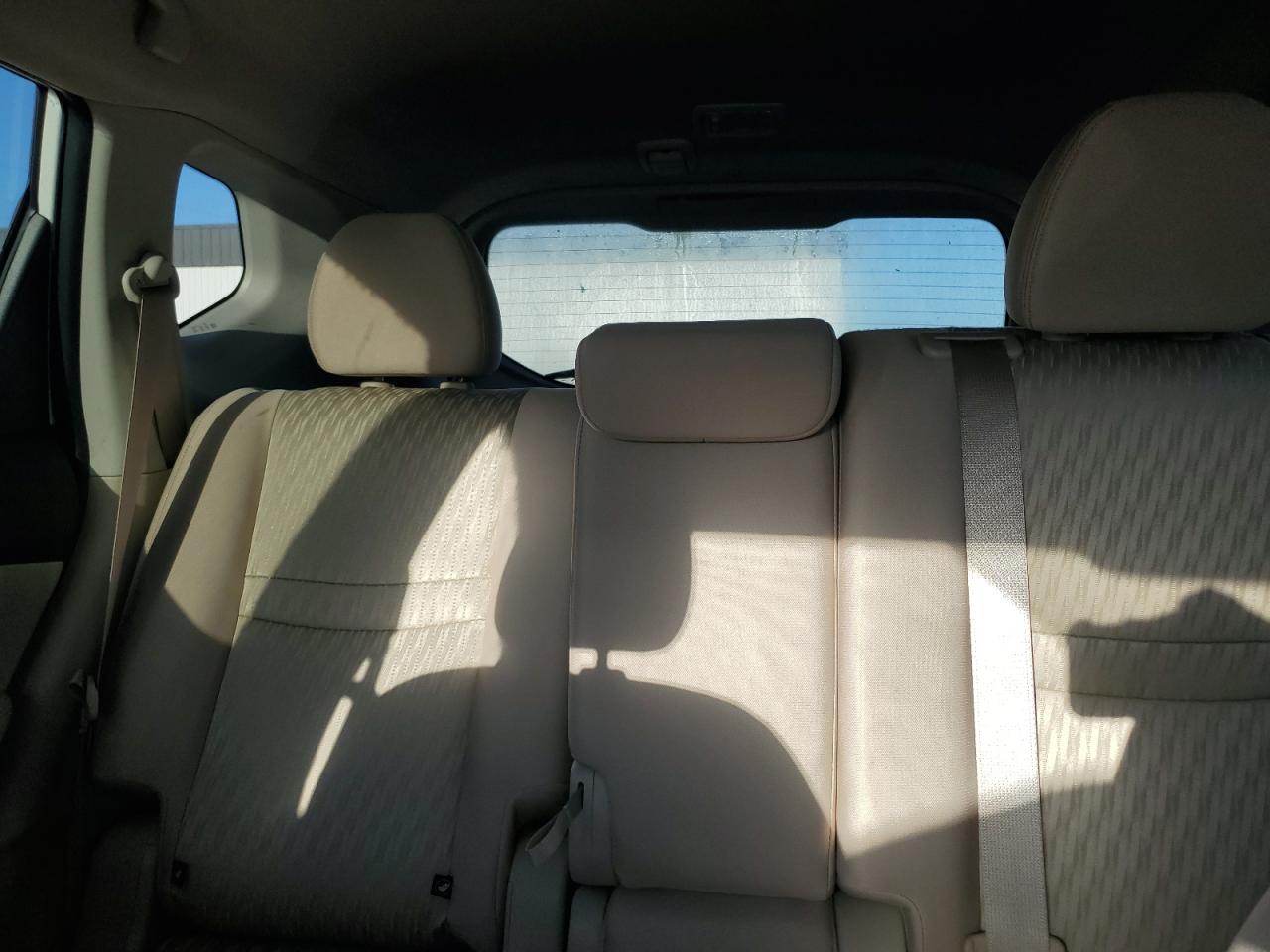2018 Nissan Rogue - Image 10