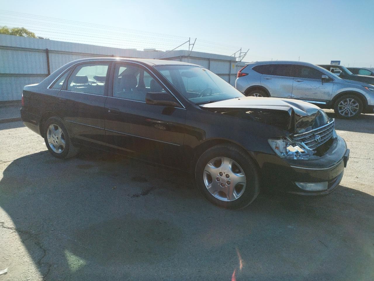 2004 Toyota Avalon - Image 4
