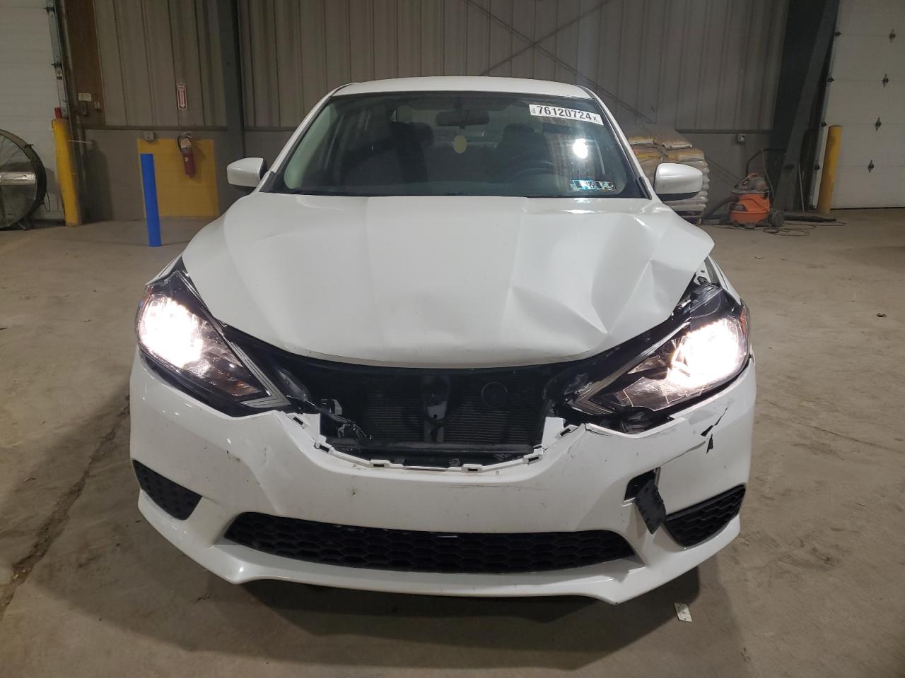 2017 Nissan Sentra - Image 5