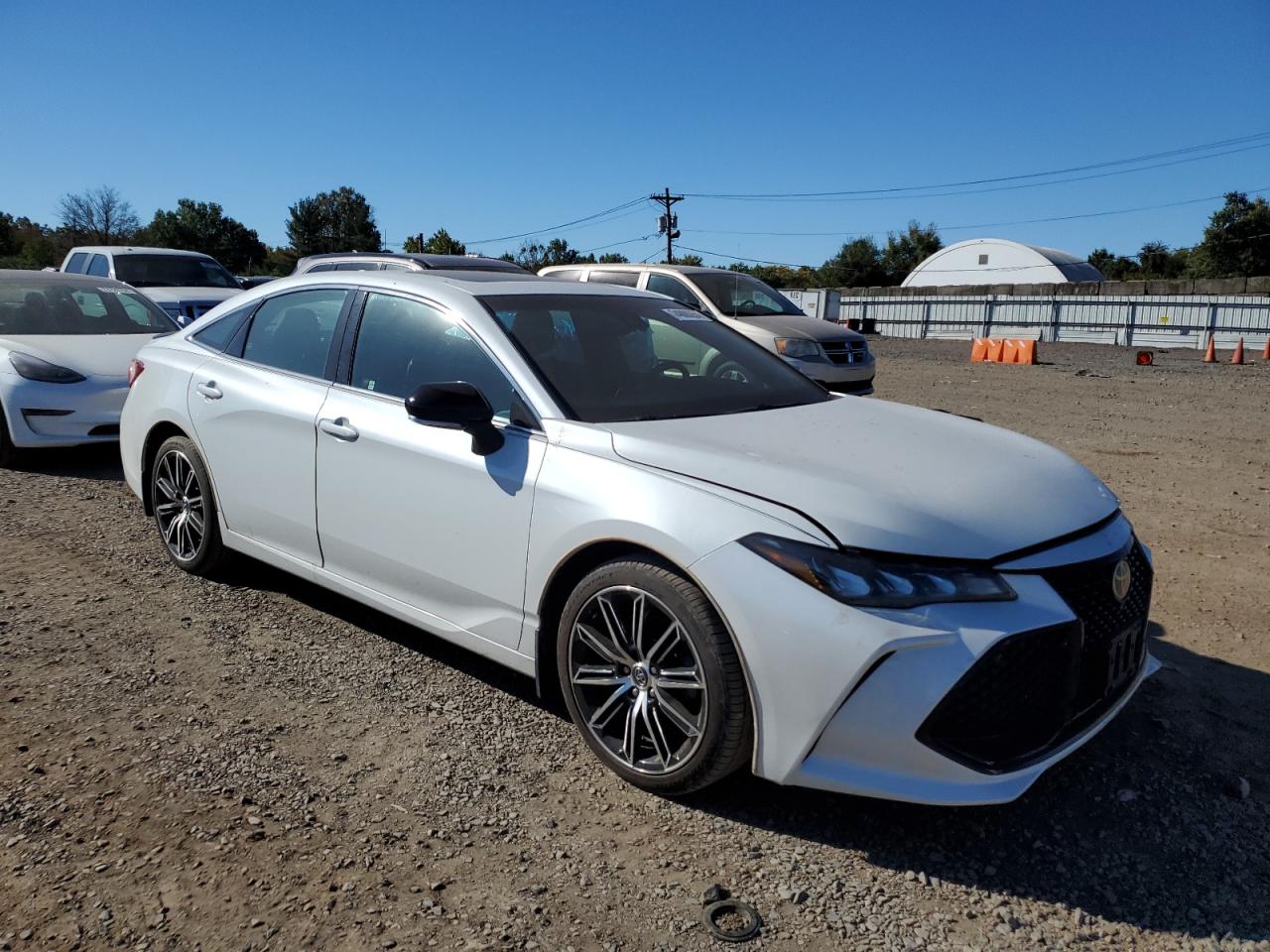 2019 Toyota Avalon - Image 4