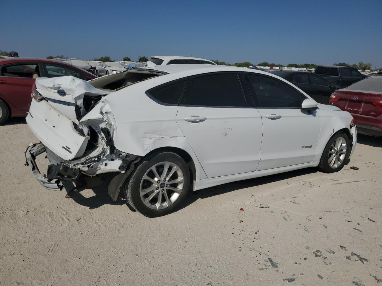2019 Ford Fusion - Image 3
