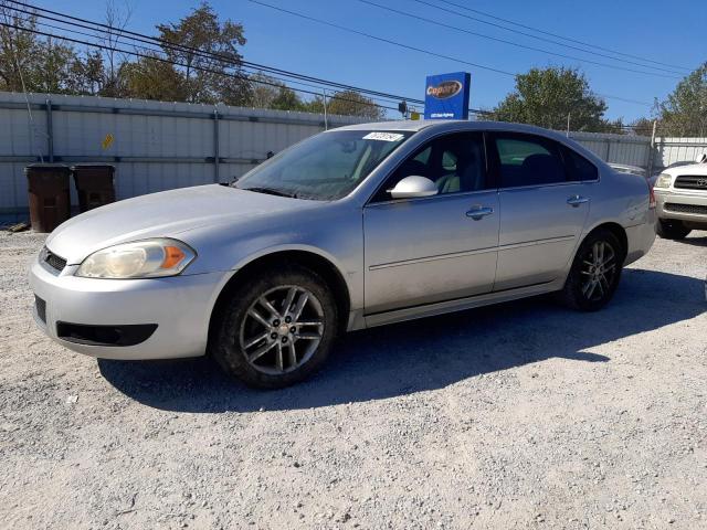 Sedans CHEVROLET IMPALA 2012 Srebrny