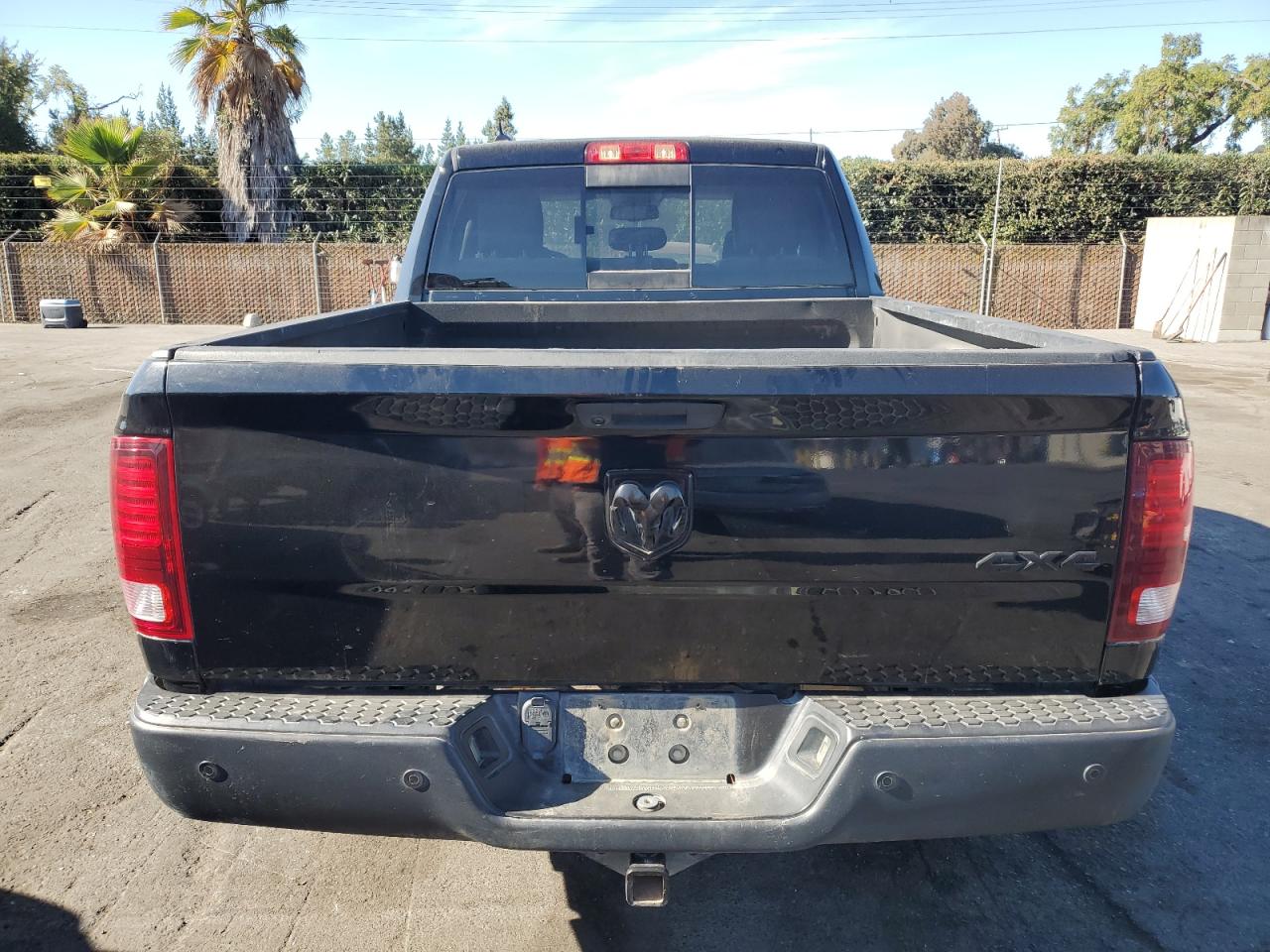 1C6RR7GGXKS618997 2019 Ram 1500 Classic Slt