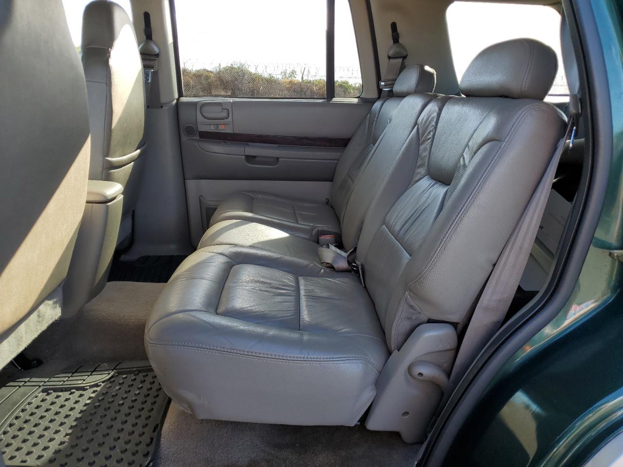2002 Dodge Durango - Image 11