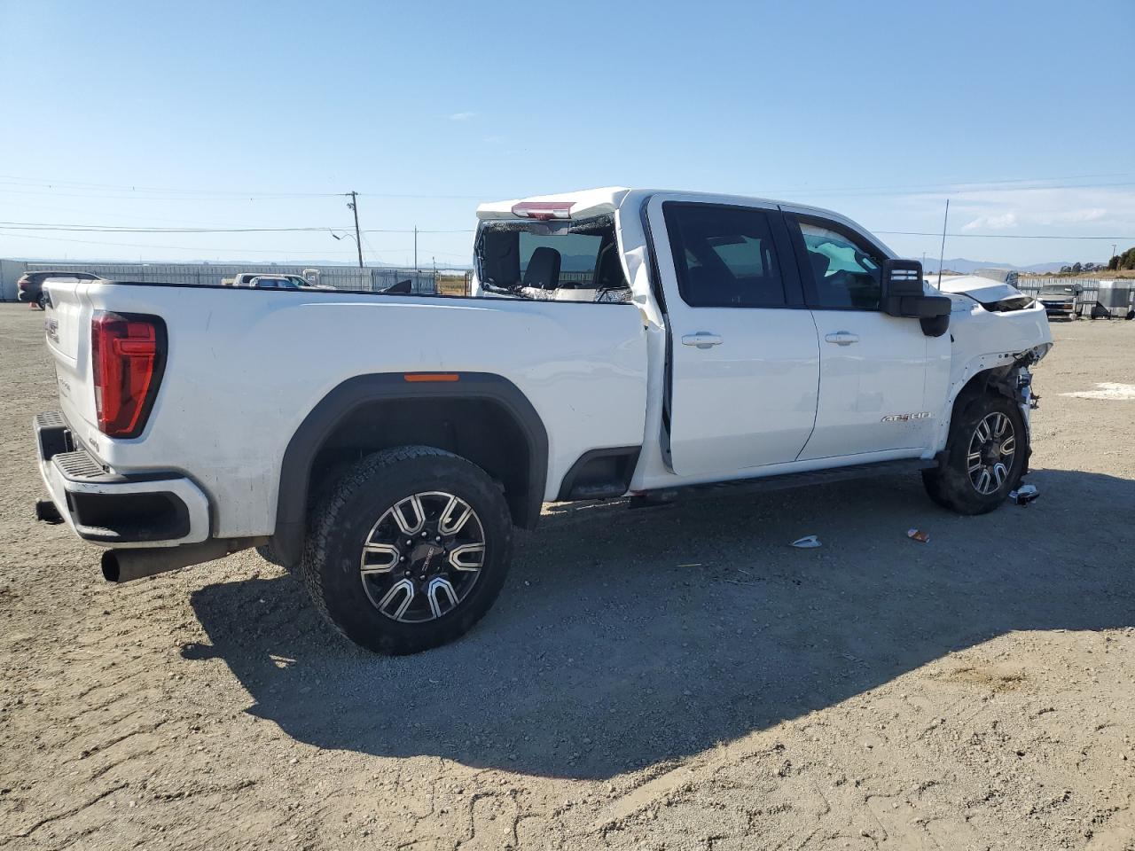 2022 GMC Sierra - Image 3
