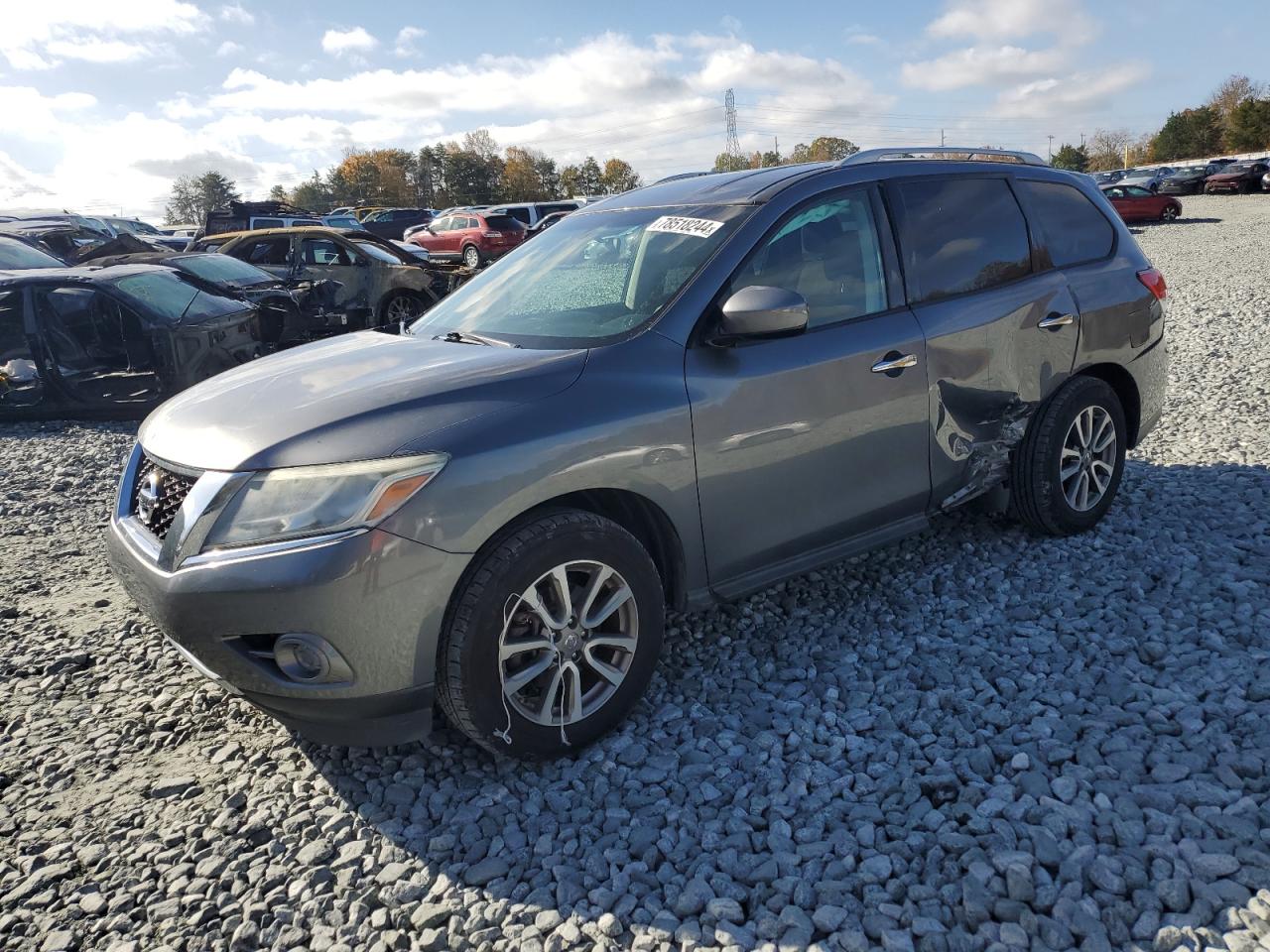 2016 Nissan Pathfinder - Image 1