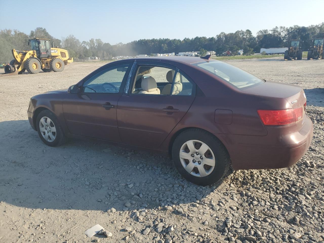 2009 Hyundai Sonata - Image 2