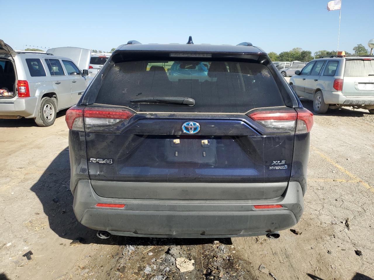 2023 Toyota RAV 4 - Image 6