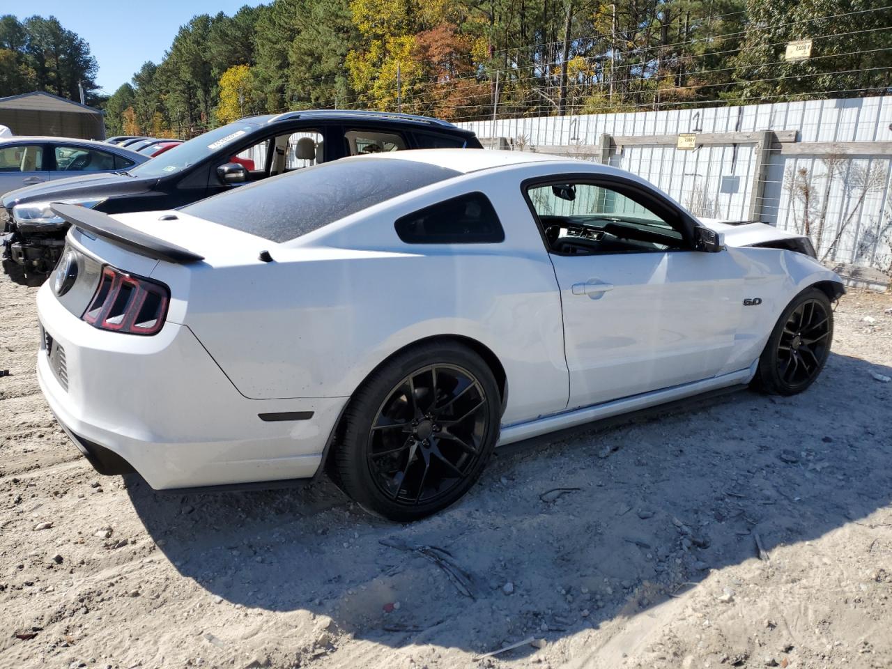 2014 Ford Mustang - Image 3