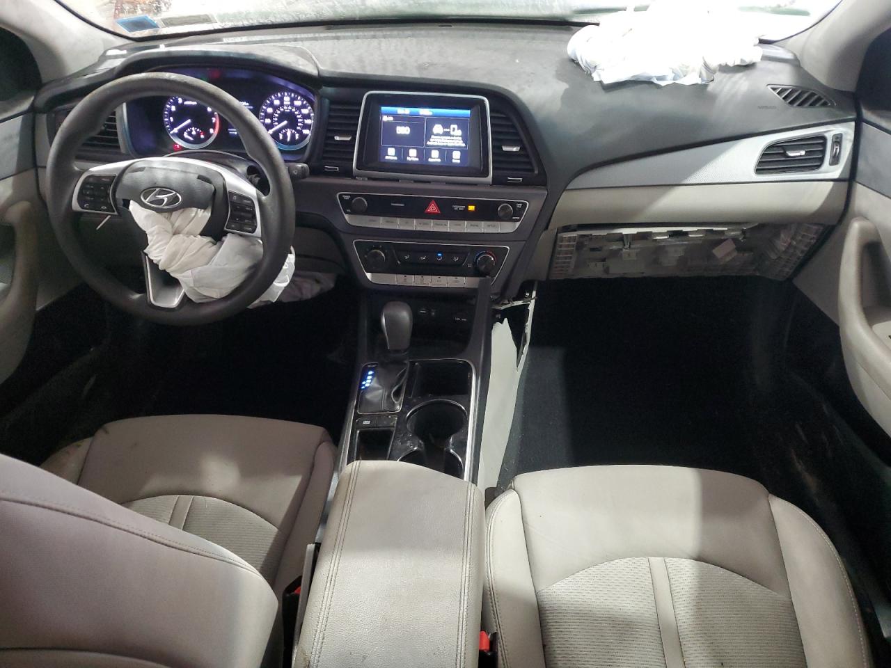 5NPE24AF8KH750794 2019 Hyundai Sonata Se