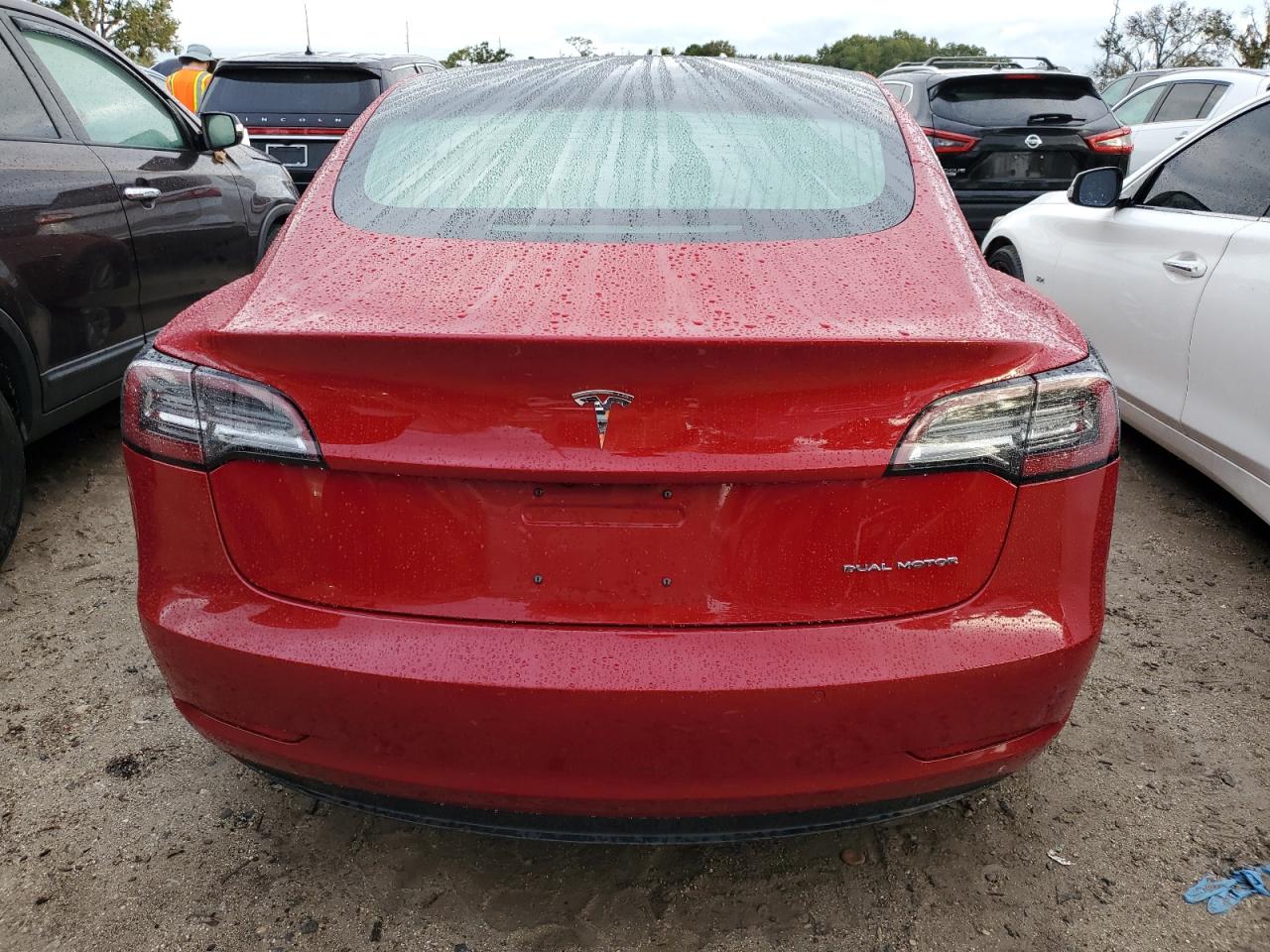 5YJ3E1EB4JF121583 2018 Tesla Model 3