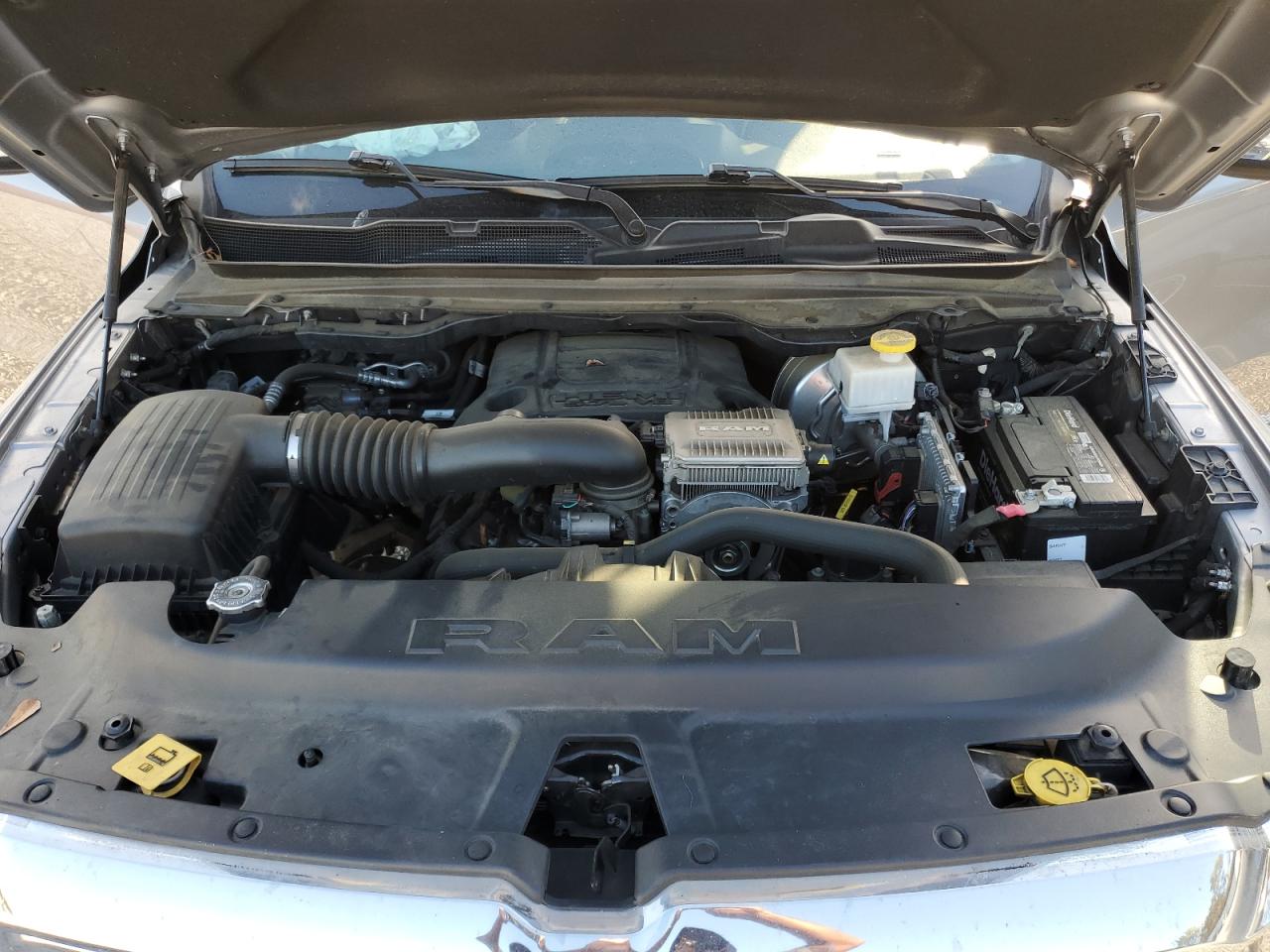 2021 RAM 1500 - Image 11