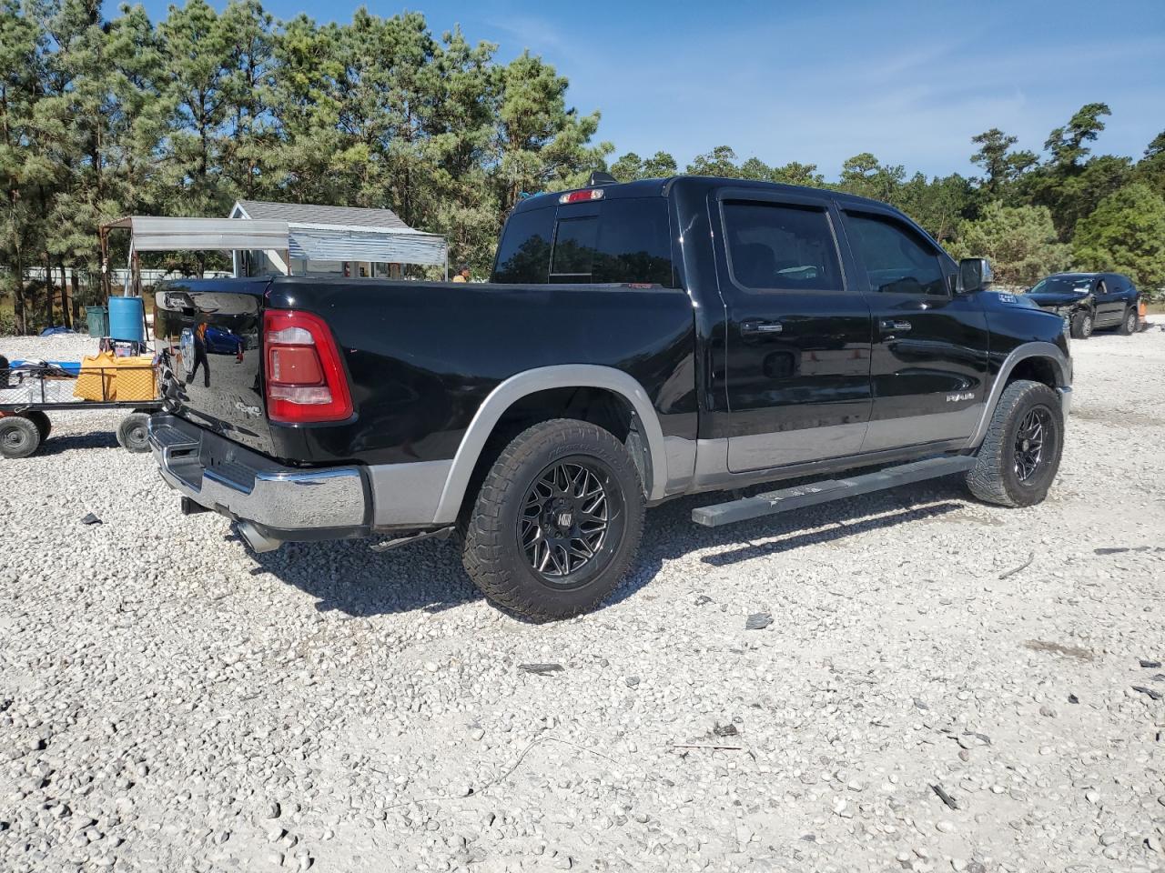 2019 RAM 1500 - Image 3