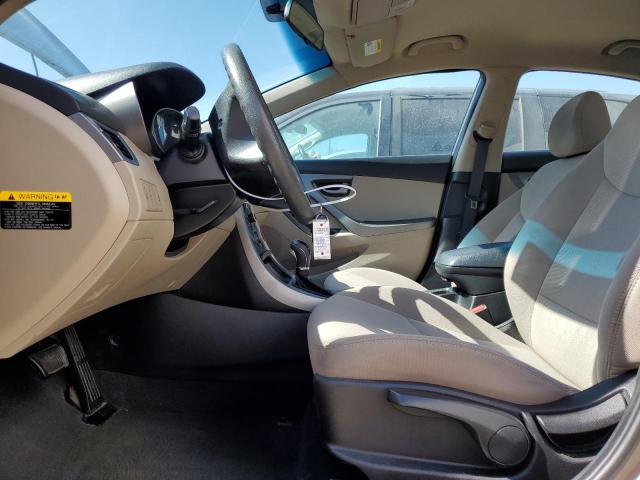  HYUNDAI ELANTRA 2015 Золотой
