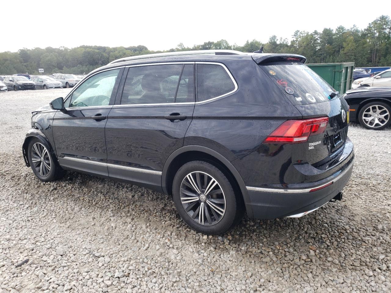 2019 Volkswagen Tiguan - Image 2