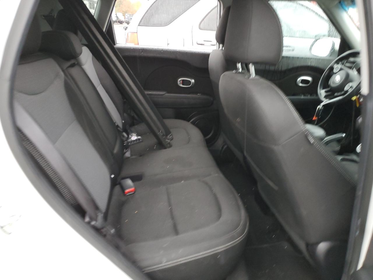 2017 Kia Soul - Image 10