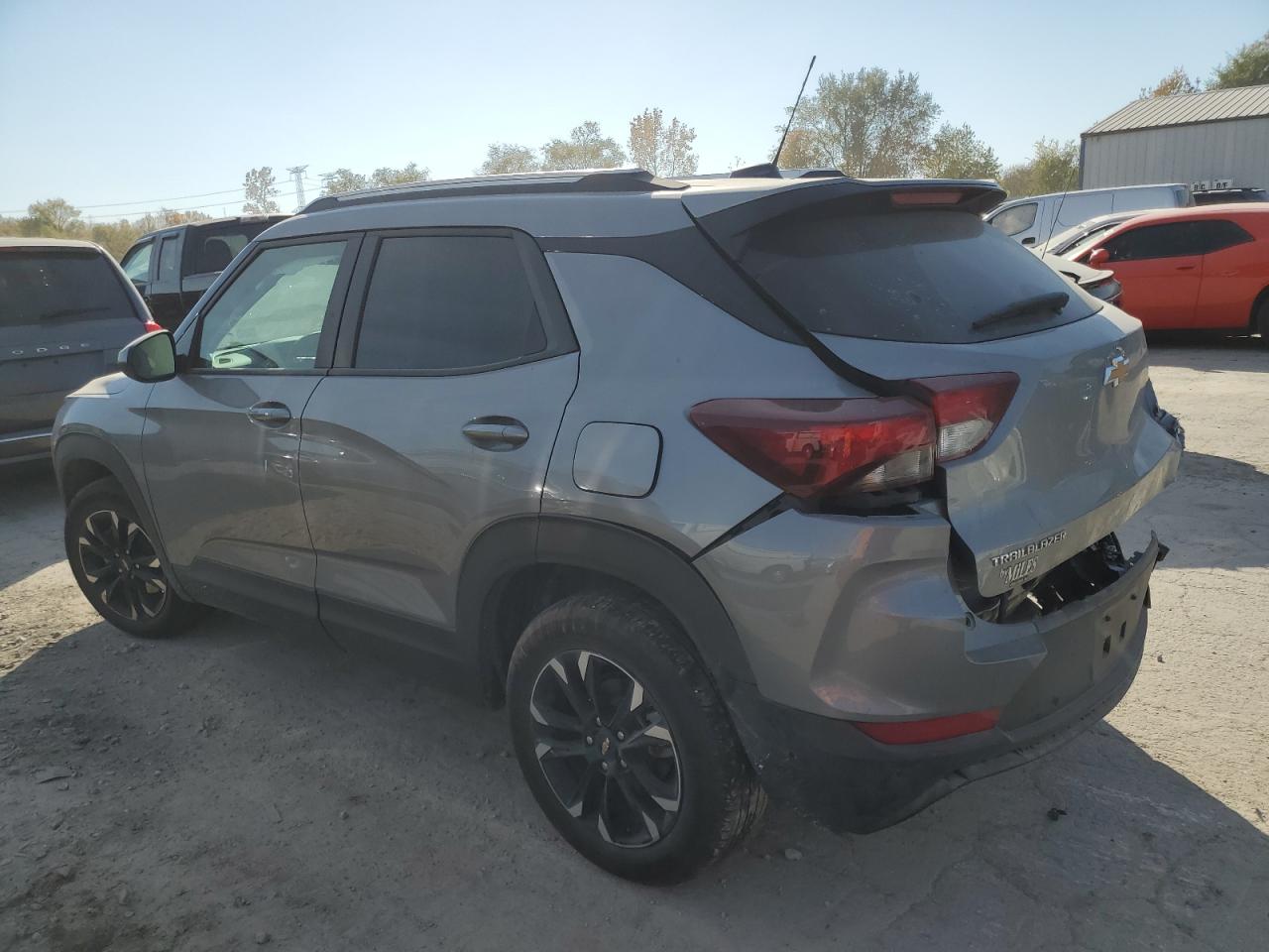 2023 Chevrolet TrailBlazer - Image 2