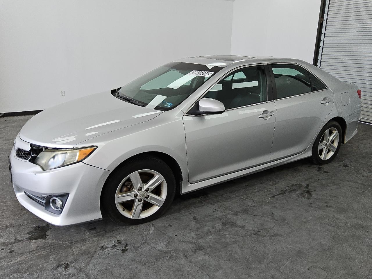 VIN 4T1BF1FK5DU693910 2013 TOYOTA CAMRY no.1