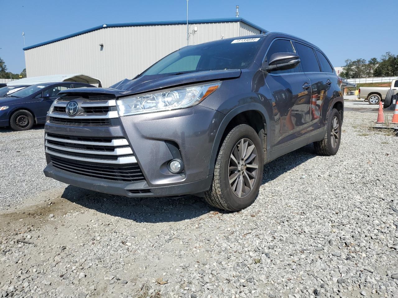 2019 Toyota Highlander - Image 1