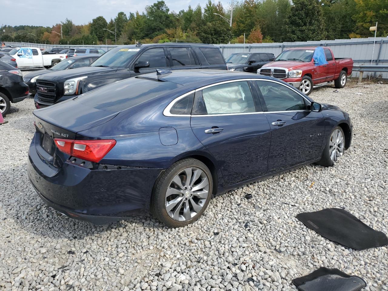 2016 Chevrolet Malibu - Image 3