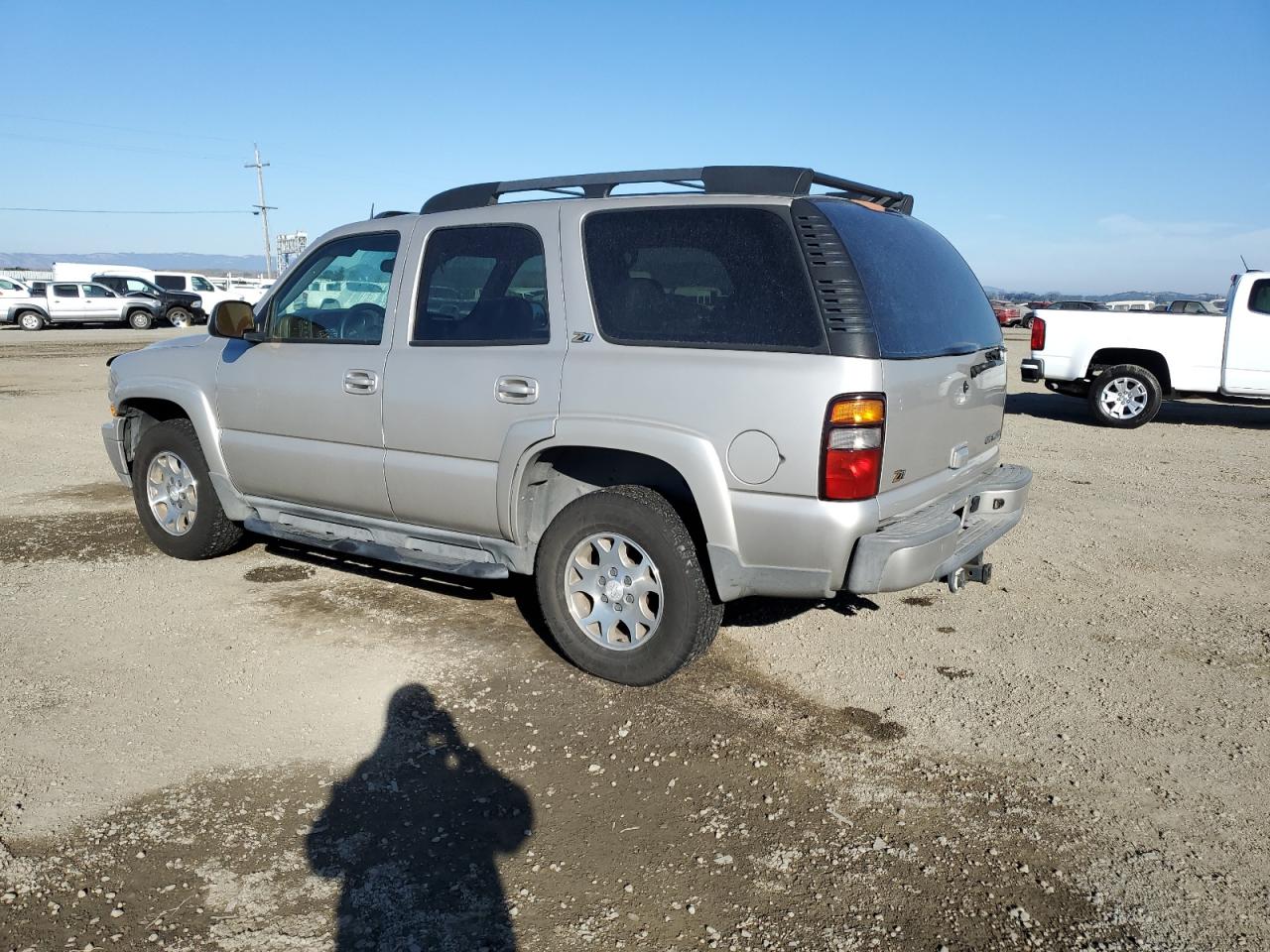 2004 Chevrolet Tahoe - Image 2