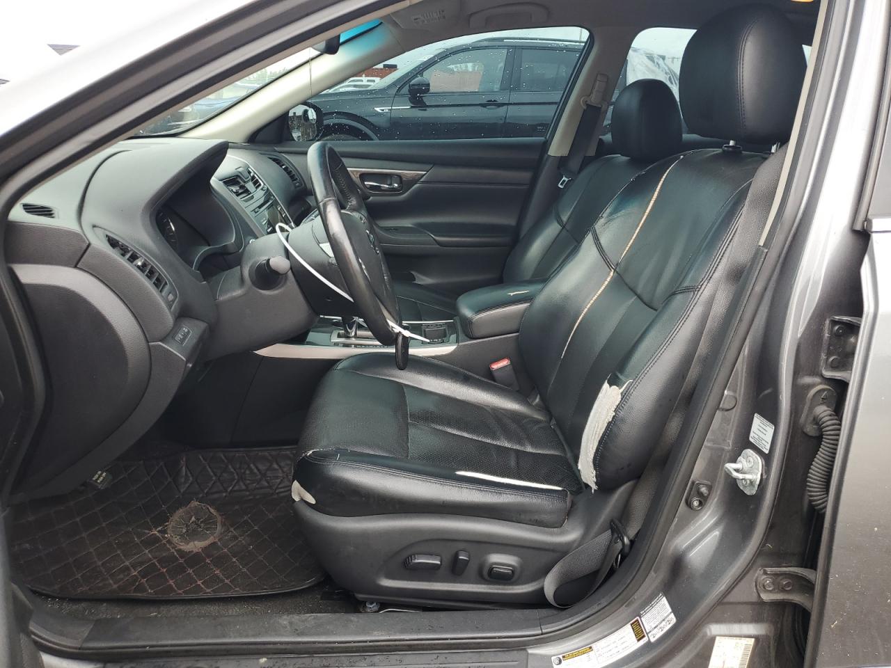 2015 Nissan Altima - Image 7