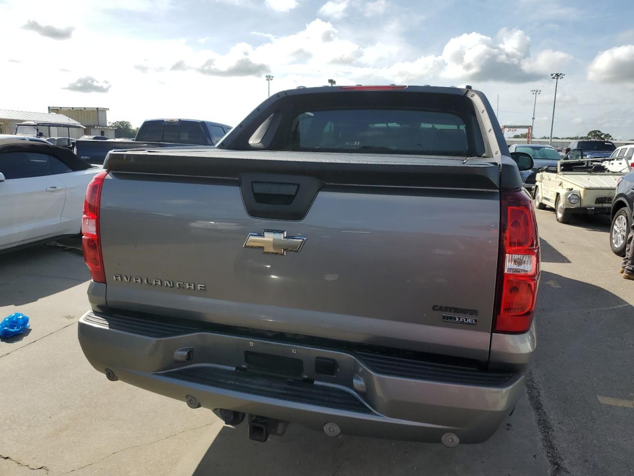 2008 Chevrolet Avalanche K1500 VIN: 3GNFK12398G261286 Lot: 75124334