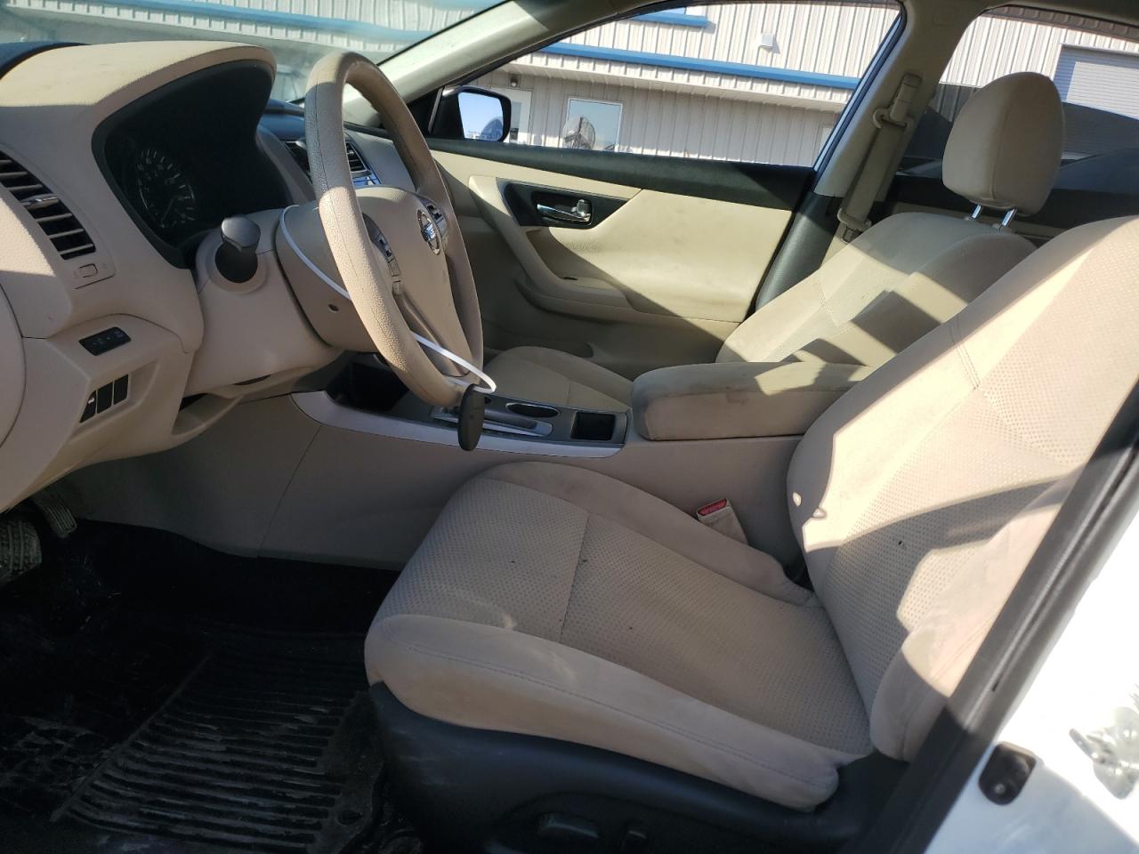 2015 Nissan Altima - Image 7