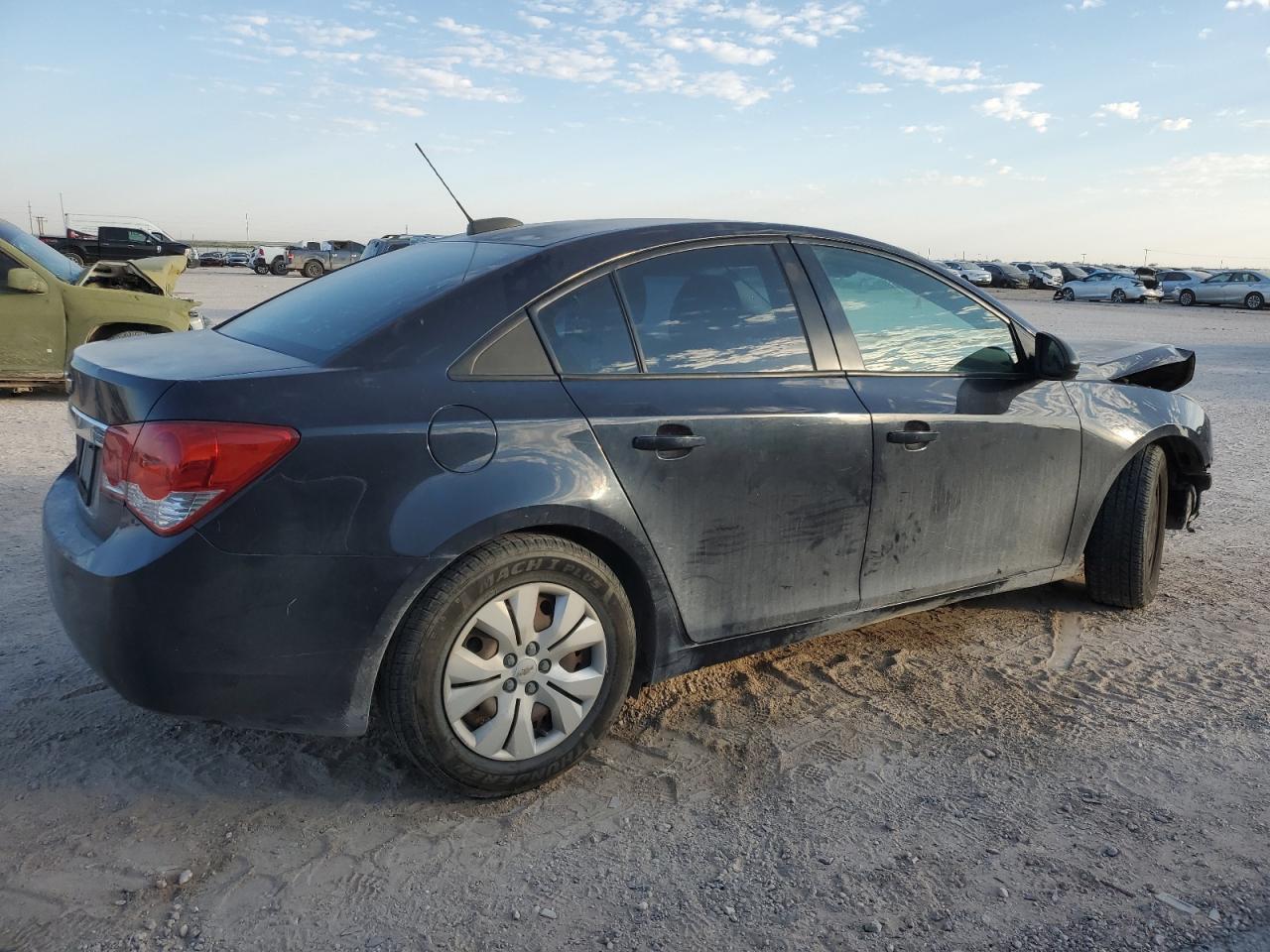 2015 Chevrolet Cruze - Image 3