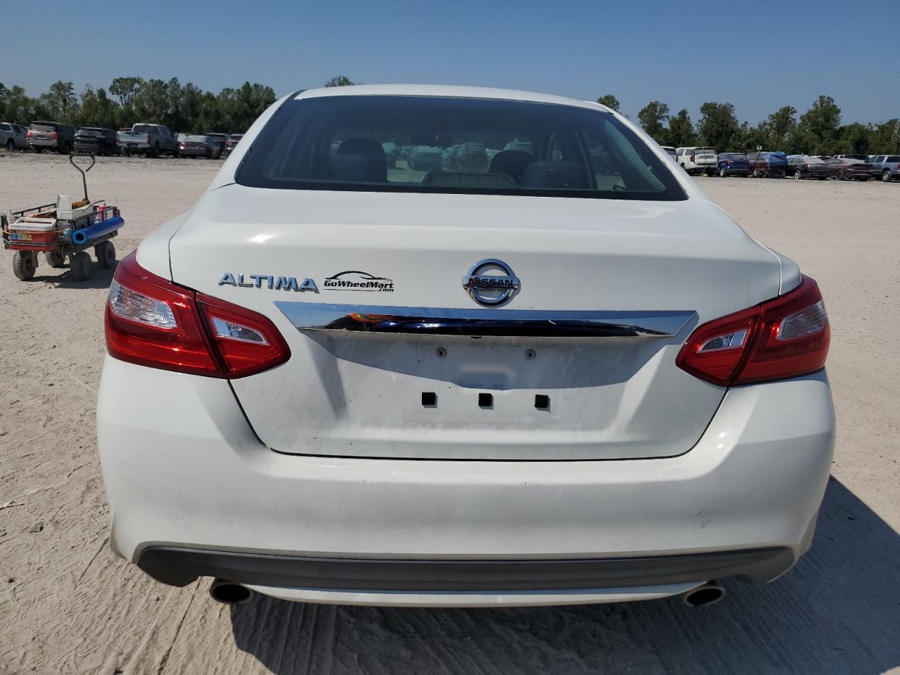 1N4AL3AP4HN330687 2017 Nissan Altima 2.5