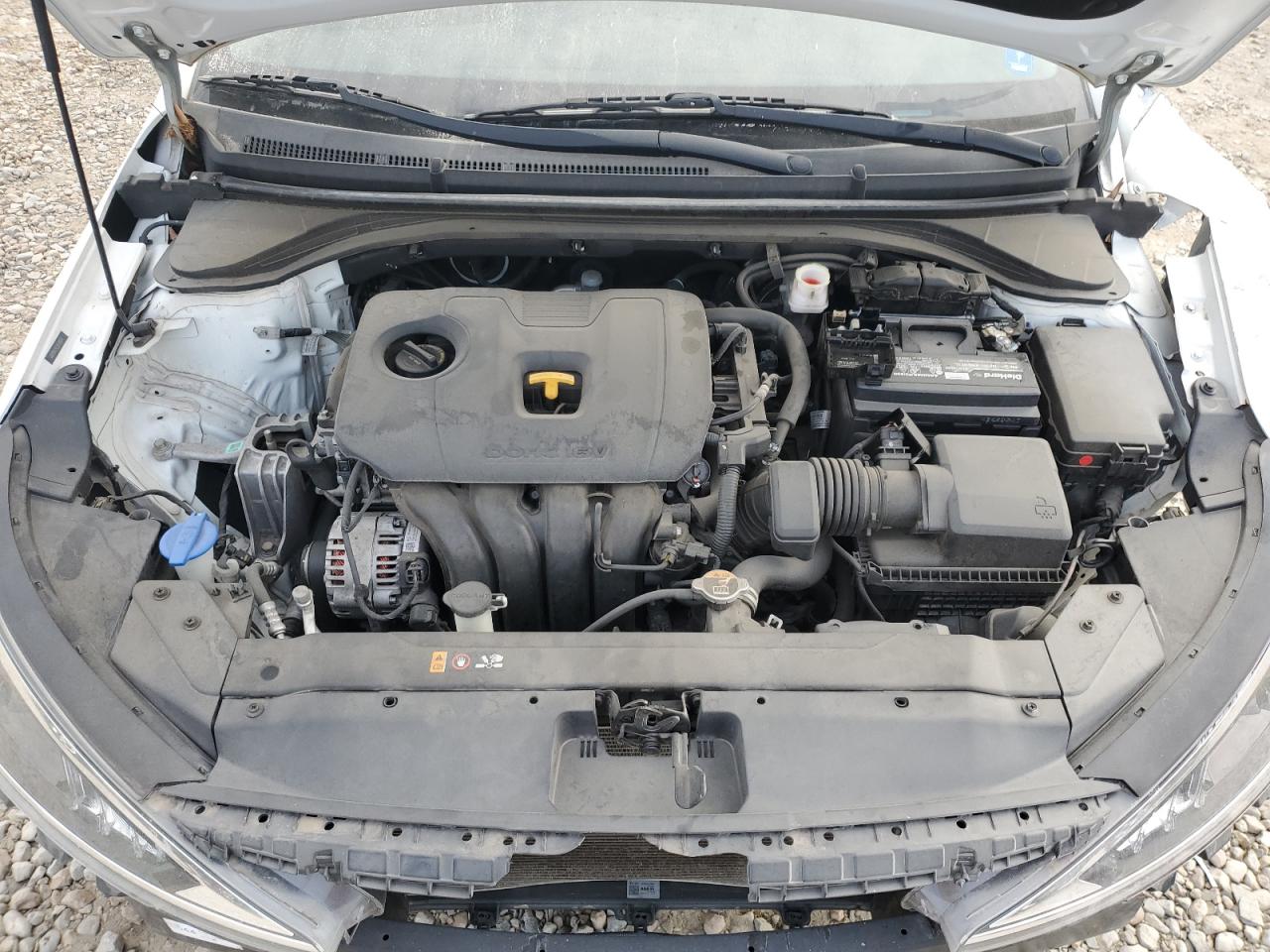 2020 Hyundai Elantra - Image 12